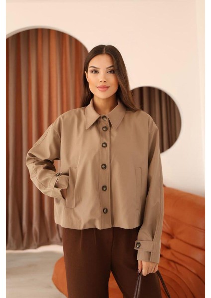 Kadın Kahverengi Düğmeli Oversize Ceket – Şehirli Stil, Modern Dokunuş