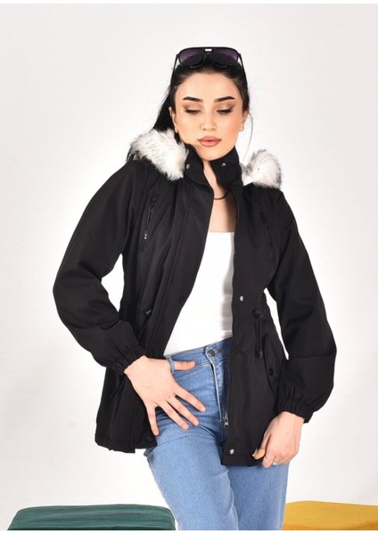 Kadın Siyah Su Geçirmez Kapüşonlu Mont – Kürk Detaylı