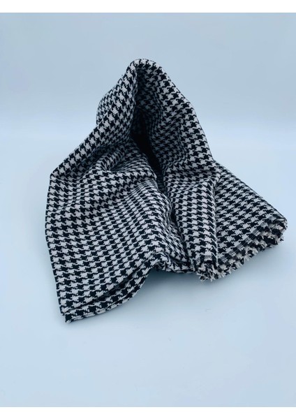 Kaz Ayağı Dokulu Kumaş – Deseniyle Iz Bırakan Tasarımlar Için