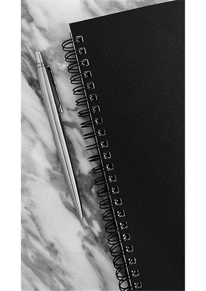 Spiralli Defter, Siyah Kapaklı, A5 Boyutunda (15X21 Cm), 100 Yaprak(Çizgisiz) fiyatları