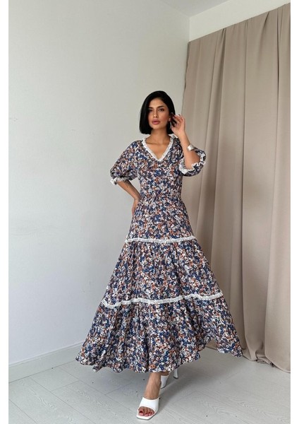 Desenli Sırtı Dekolteli Brode Elbise