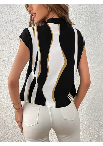 Kadın Kısa Kollu Boyundan Bağlamalı Desenli Dokuma Bluz indirimleri