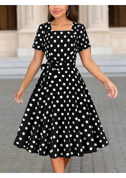 Kadın Kısa Kollu Geometrik Yaka Puantiyeli Kiloş Midi Süprem Elbise modelleri