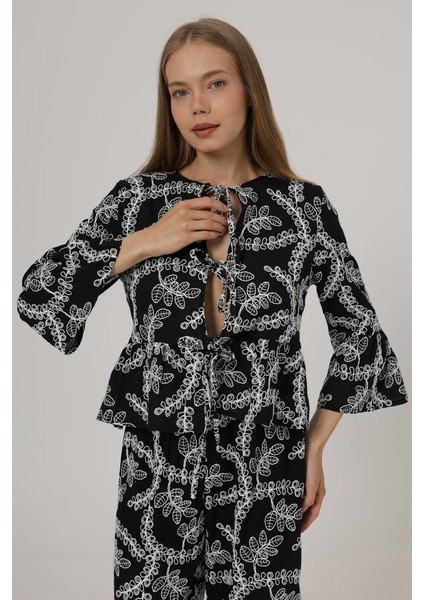 Fiyonk Bağlamalı Brode Bluz - Siyah