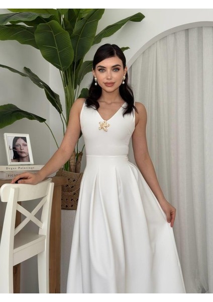 Late Yıldız Detaylı Elbise