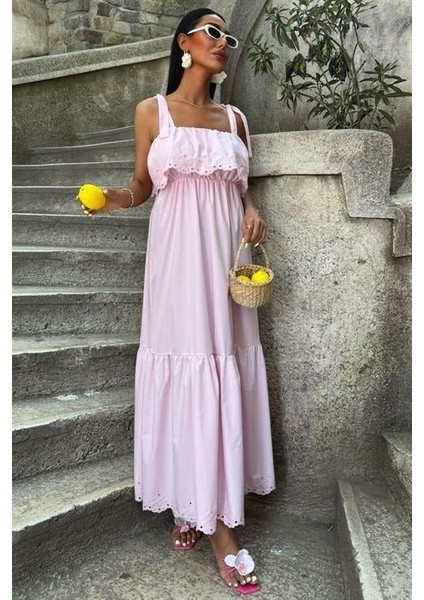 Etek Ucu Brode Nakışlı Boyundan Bağlamalı Elbise 2881