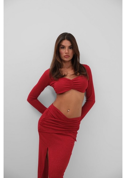 Yırtmaçlı Etek ve Crop Bluz Takım