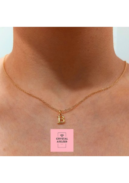 Altın Kaplama Üç Boyutlu Minimal B Harf Kolye – Kişiye Özel Baş Harf Kadın Kolye – Şık, Zarif ve Parlak Tasarım – Paslanmaz Çelik Gold Harf Kolye Hediye Seçeneği – 3 Boyutlu Harf Kolye