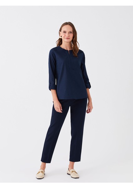 Yeni Sezon Kaçık Yaka Nakışlı Uzun Kollu Kadın Bluz modelleri