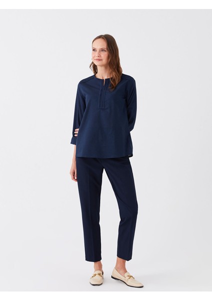 Yeni Sezon Kaçık Yaka Nakışlı Uzun Kollu Kadın Bluz fırsatları