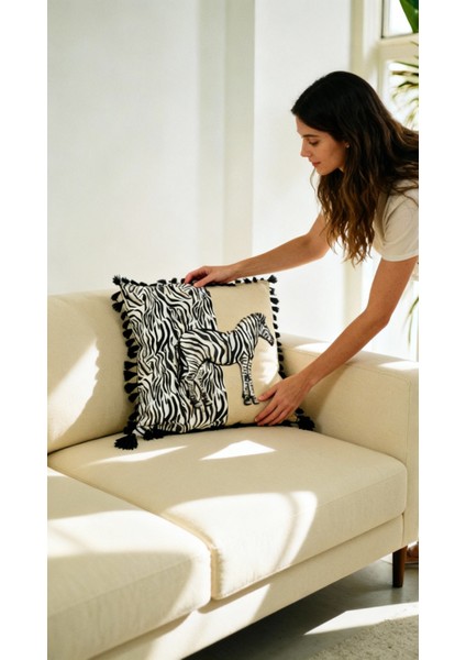 Safari Serisi Zebra Echo Püsküllü Kırlent Kılıfı 42X42 cm | Çift Taraflı Zebra Desenli Dekoratif Yastık fiyatları