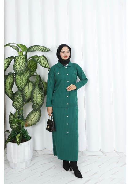 Düğme Detaylı Triko Etekli Takım fiyatları