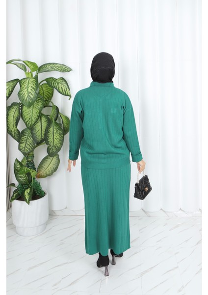 Düğme Detaylı Triko Etekli Takım indirimleri