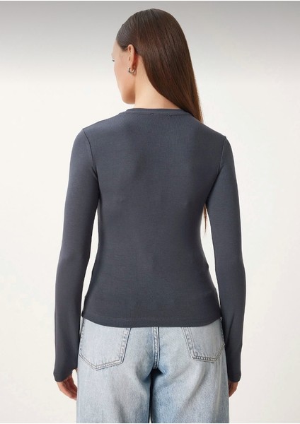 Uzun Kollu Basic Parmak Geçirmeli Body modelleri