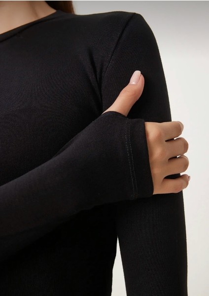 Uzun Kollu Basic Parmak Geçirmeli Body