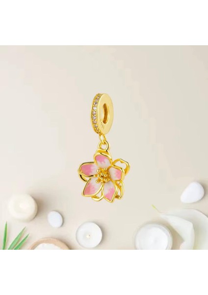 Gold Pembe Kiraz Çiçeği Charm