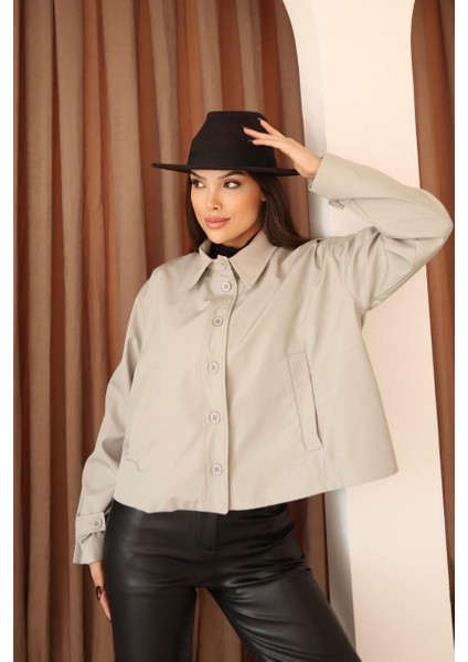 Kadın Gri Düğmeli Oversize Ceket – Şehirli Stil, Modern Dokunuş