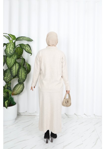 Düğme Detaylı Triko Etekli Takım indirimleri