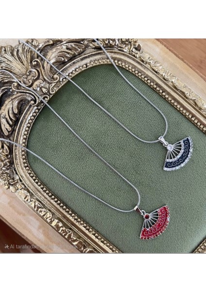 Yelpaze Model Kırmızı Taşlı Çelik Kolye modelleri