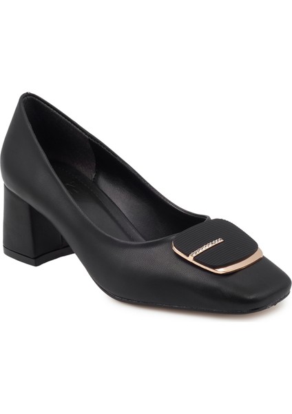 Siyah Deri Klasik Kadın Ayakkabı