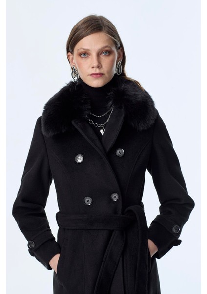 Yaka Kürk Detaylı Siyah Kaşe Kaban 13112 fiyatları