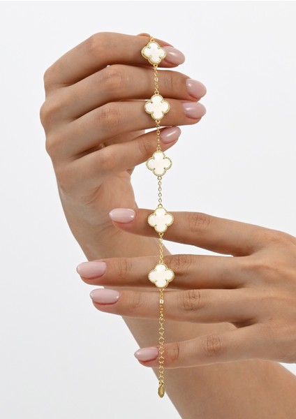 925 Ayar Gümüş Altın Yaldızlı Sedef Taşlı Beş Motifli Gümüş Yonca Bileklik SGTL13107BEYAZ