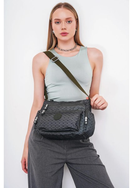 Yeşil Kadın Çapraz Çanta 05BHPC6003-KP Y