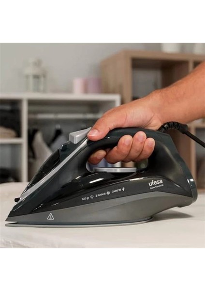 Steam Tech 2400 2400 W Buharlı Ütü, Maksimum 120 G ve 0-30 G/dk. Sürekli Buhar Püskürtme fırsatları