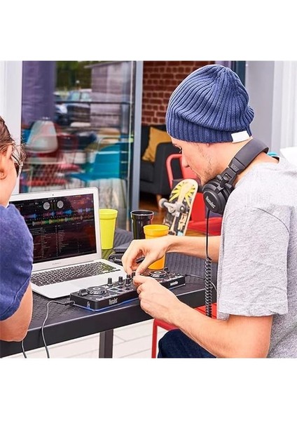 Hercules Djcontrol Starlight – Dahili Işık Gösterisi ve Profesyonel Özelliklere Sahip Kompakt Dj fırsatları