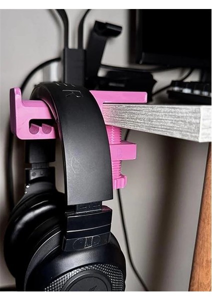 Premium Pembe Macenta Asılabilir Kulaklık Standı – Şık V3 Gamer Modeli, Kaydırmaz Keçeli fırsatları