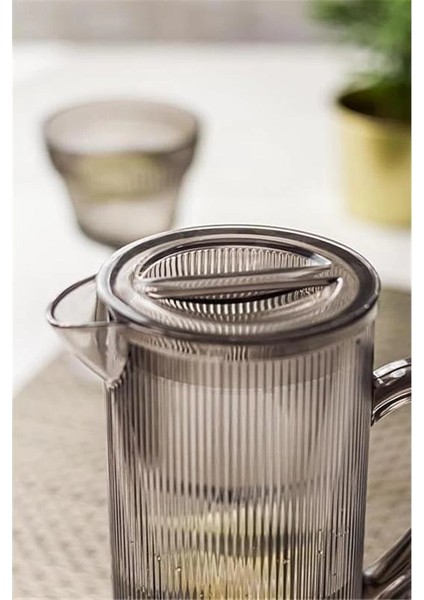 Arkilik Barok 1,5 Lt Füme Sürahi (Buzdolabı Kapak Rafına Sığar) modelleri