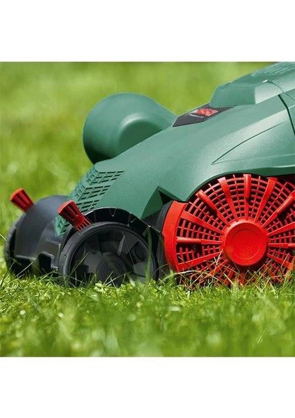 Bosch Elektrikli Çim Havalandırma Makinesi Universalrake 900 (900 W, 32 cm Çalışma Genişliği, 50 L modelleri