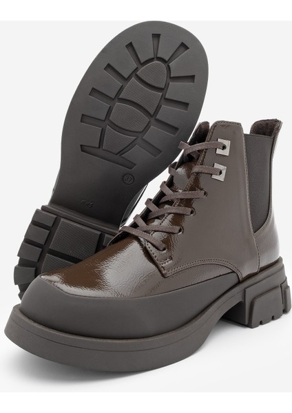 Kadın Bağcıklı Lastikli Kalın Topuklu Kısa Postal Bot Kenvo