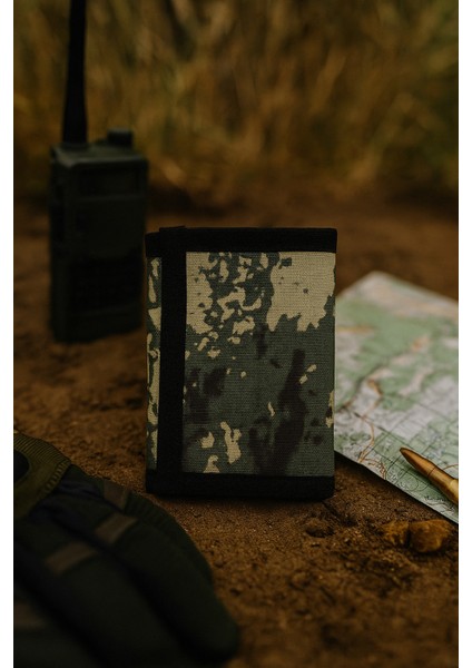 Kamuflaj Desenli Kumaş Cüzdan – Fermuarlı, Askılı -Boyuna Asılabilir