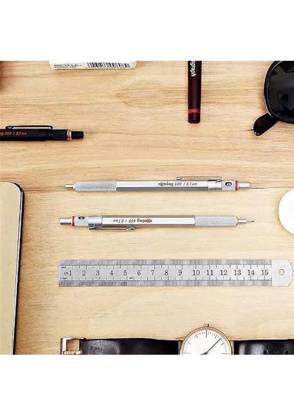 600 Ince Uçlu Kalem Metalik Koyu Yeşil 0.7 mm indirimleri