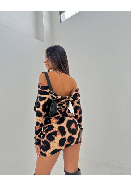 Kadın Madonna Mendil Yaka Leopar Desen Mini Elbise indirimleri