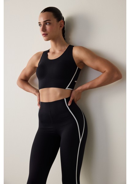Siyah Orta Destekli Contrast Bonding Spor Sütyeni