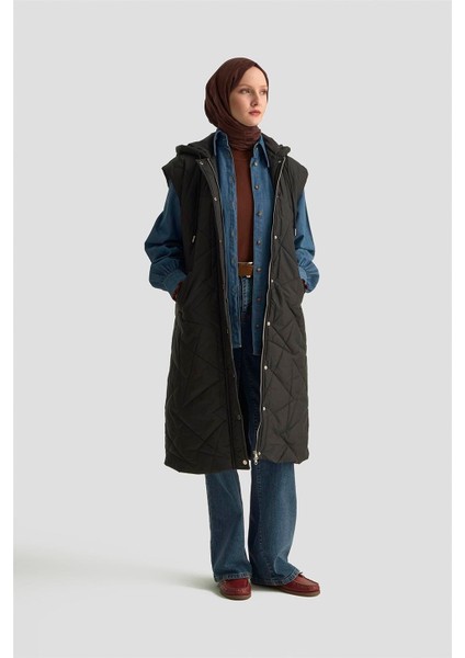 Kapüşonlu Kapitone Yelek 25KD1401 Siyah