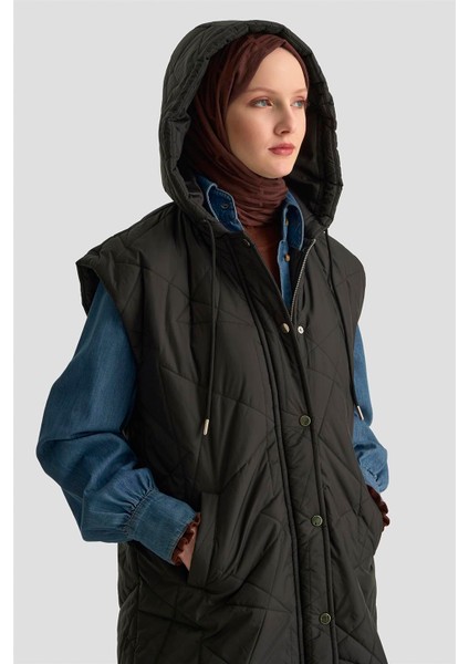 Kapüşonlu Kapitone Yelek 25KD1401 Siyah fırsatları