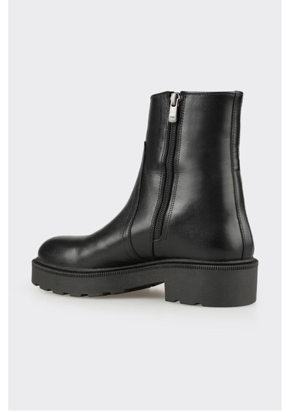 Siyah Deri Kadın Günlük Bot modelleri