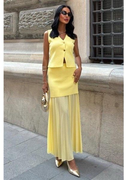 Aesco Yelekli ve Pilise Etekli Triko Takım 10001