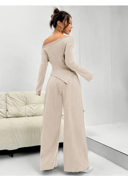 Kadın Uzun Kollu Omuzlardan Açık Asimetrik Kesim Kaşkorse Bluz ve Pantolon Ikili Pantolon