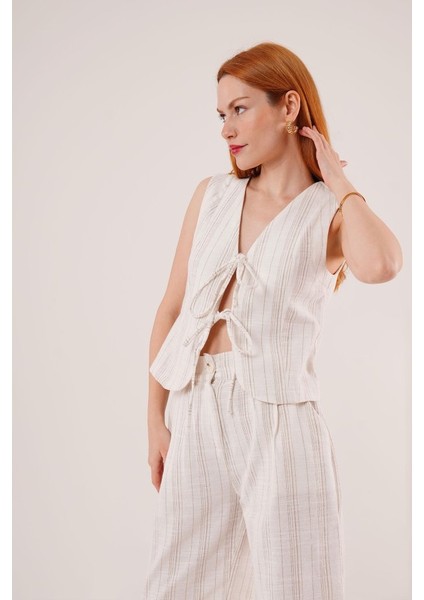 Aesco Ön Bağlama Detaylı Yelek ve Pantolon Ekru Çizgili Ikili Takım fırsatları