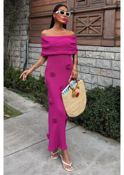 Eteği Gül Detay Madonna Yaka Elbise 2863