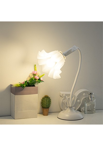 Retro Çiçek Zambak Masa Lambası Reklam Öğeleri Masa Lambası Yatak Odası, Başucu Için Vadi Lambasının Benzersiz Diy Zambak (Yurt Dışından) fırsatları