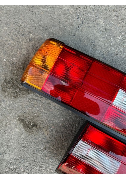 Bmw E30 Sağ Sol Stop Lambası 1988-1991 modelleri