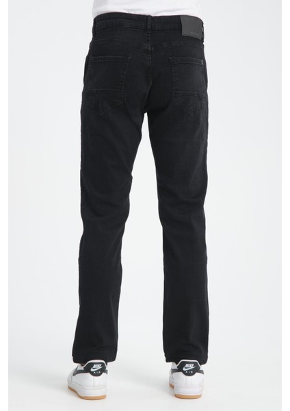 Düz Kesim Erkek Kot Pantolon - Esnek Kumaş, Normal Kalıp Jean (%98 Pamuk) indirimleri