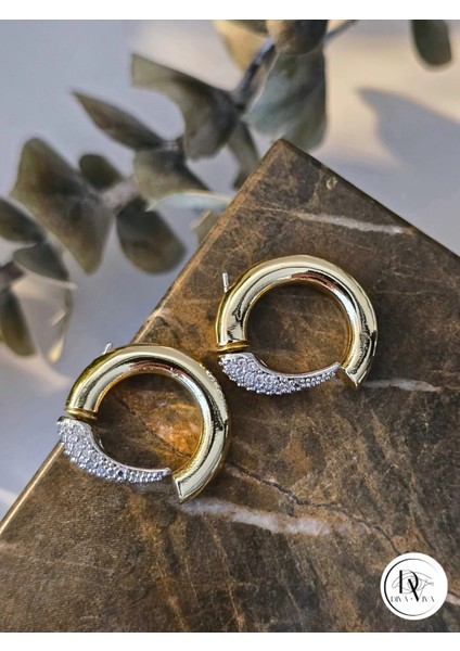 - Glow Earrings – Gold Kaplama Taş Detaylı Tasarım Kadın Küpe (KOD-340) fiyatları