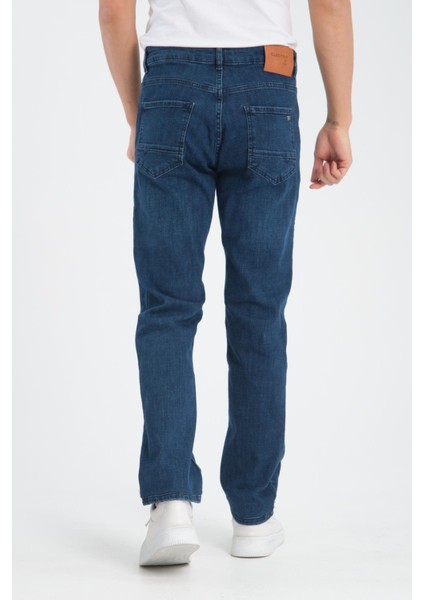 Düz Kesim Erkek Kot Pantolon - Esnek Kumaş, Normal Kalıp Jean (%98 Pamuk) fiyatları