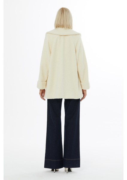 Kruvaze Kesim Duble Kollu Oversıze Peluş Kaban modelleri